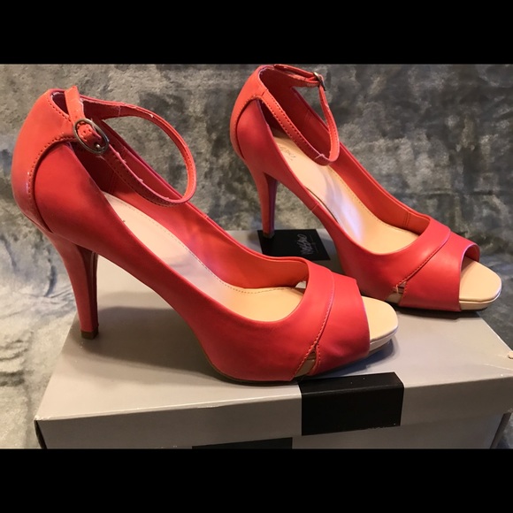 SALE! Mossimo-🍑Peach Pump!🍑 - Picture 4 of 6